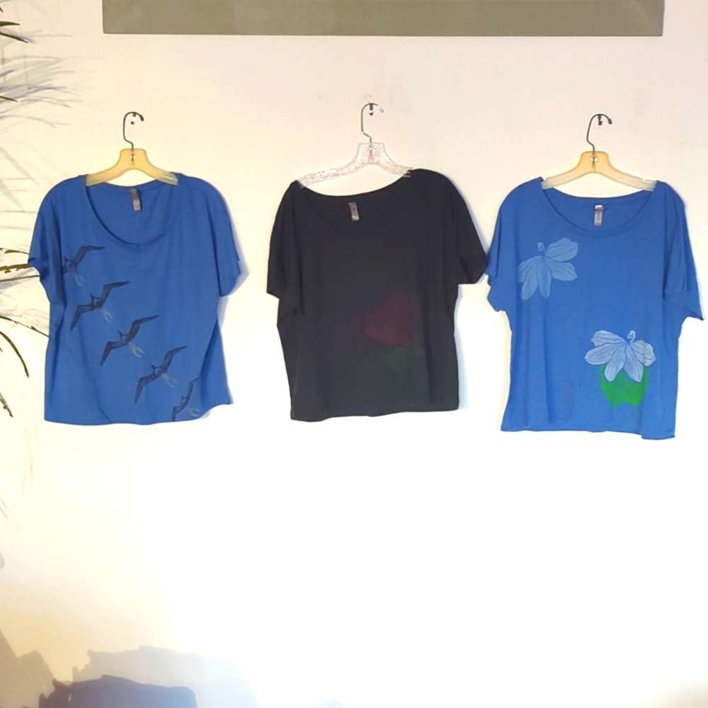 Lot of 3 Next Level tee shirts XLs